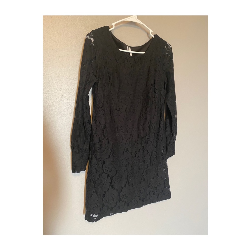 Knee length lace Maurices Dress